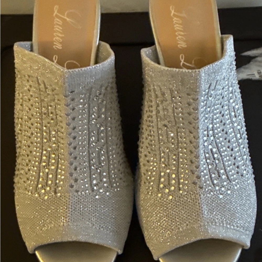 MARTHA PEEP TOE WEDGE HIGH HEEL WITH RHINESTONES BY LAUREN LORRAINE SILVER BNIB - Picture 3 of 6